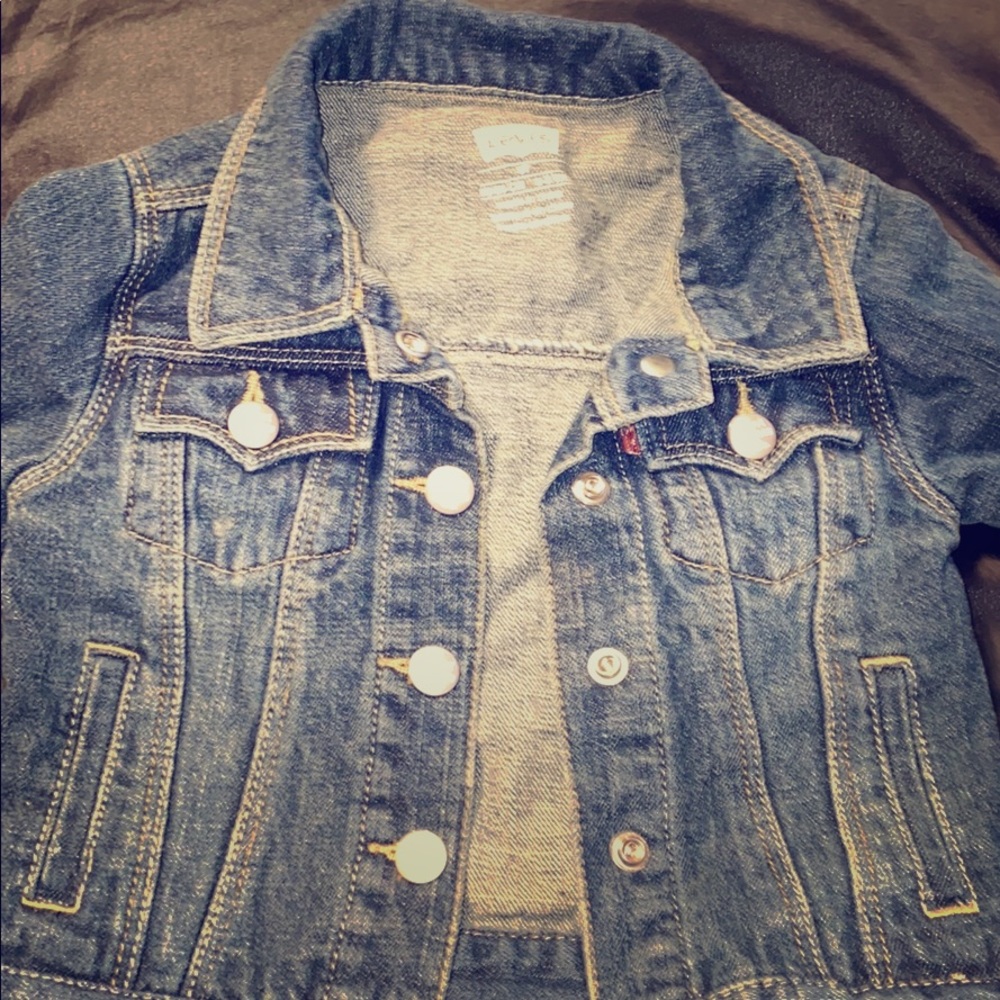 Authentic Levi’s jean jacket 3T